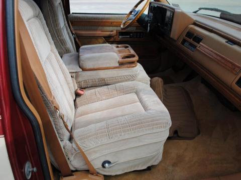 Chevrolet C1500 1990 photo 3