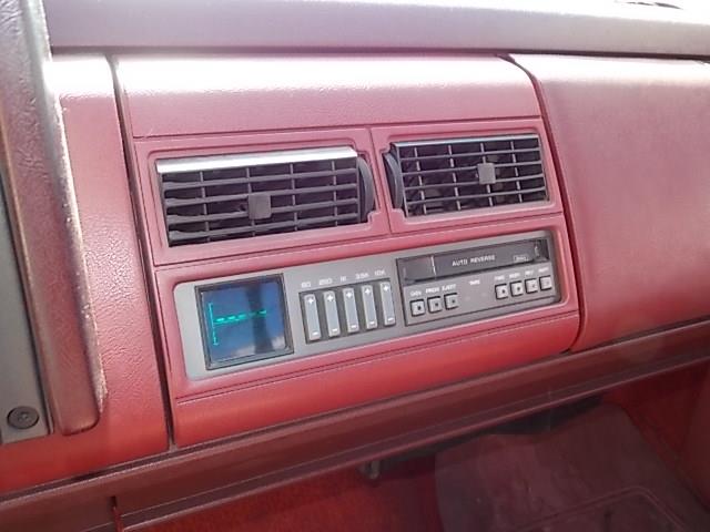 Chevrolet C1500 1990 photo 2