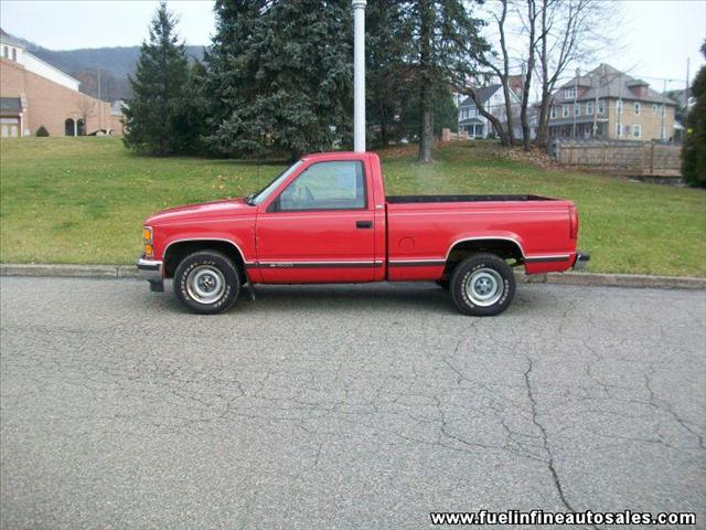Chevrolet C1500 GLS AWD Pickup
