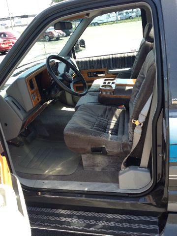 Chevrolet C1500 1992 photo 17
