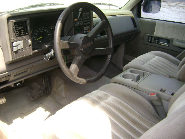 Chevrolet C1500 1993 photo 2
