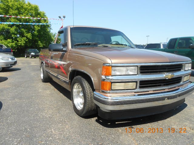 Chevrolet C1500 1995 photo 2