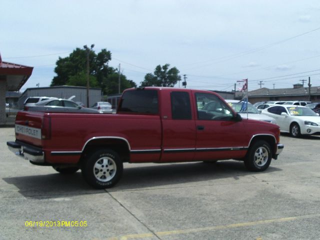 Chevrolet C1500 1995 photo 2