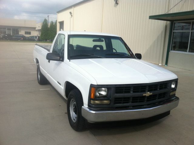 Chevrolet C1500 1995 photo 2