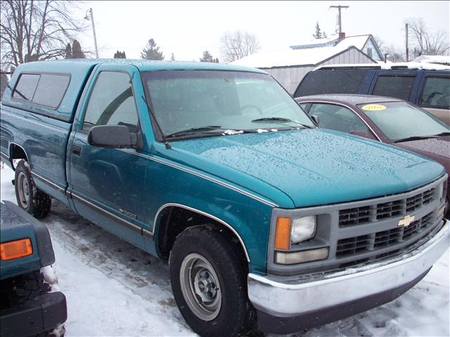 Chevrolet C1500 Base Pickup