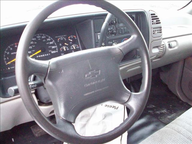 Chevrolet C1500 1995 photo 3