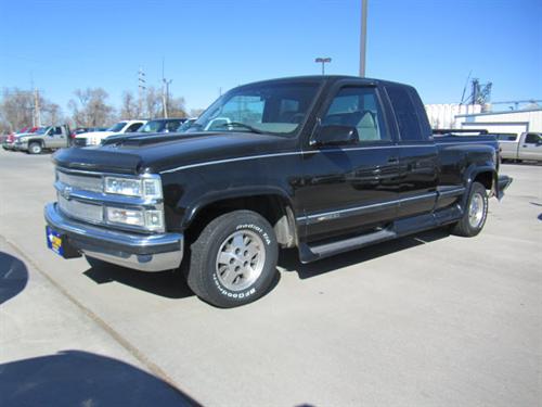 Chevrolet C1500 1995 photo 2
