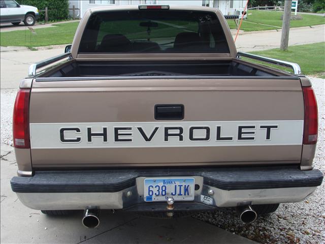 Chevrolet C1500 1996 photo 3