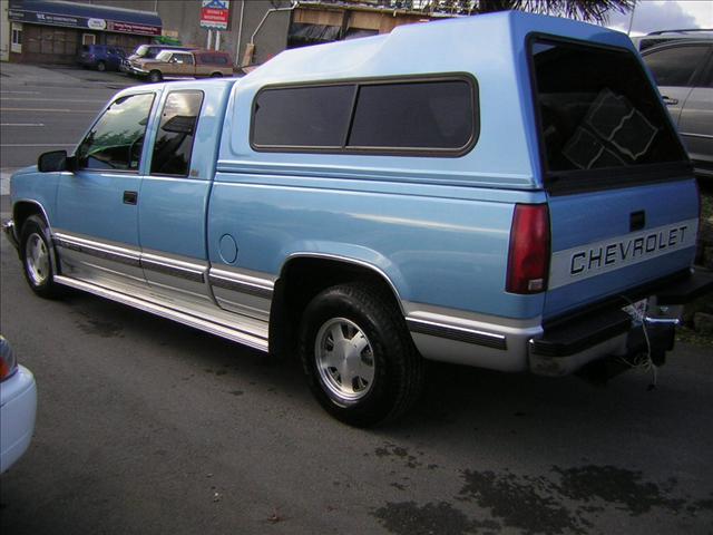 Chevrolet C1500 1996 photo 2