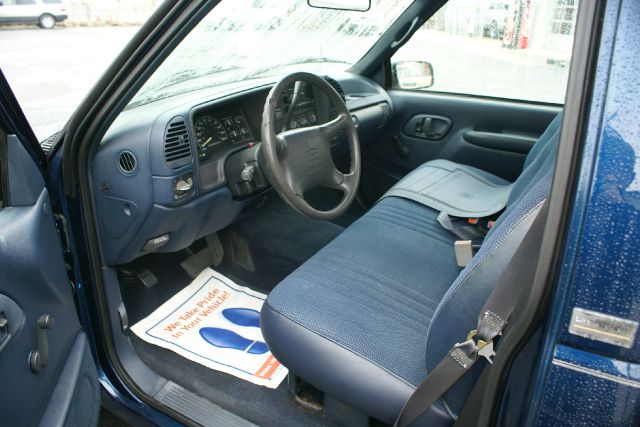 Chevrolet C1500 1996 photo 3