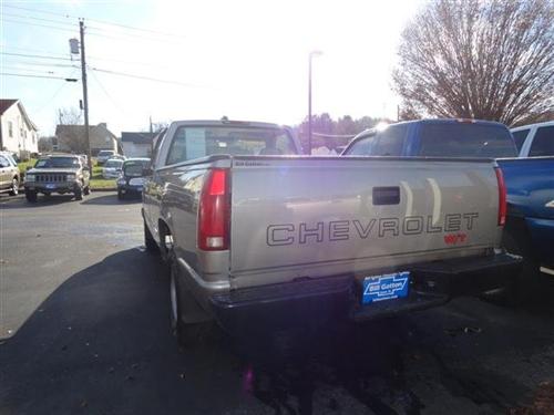 Chevrolet C1500 1998 photo 2