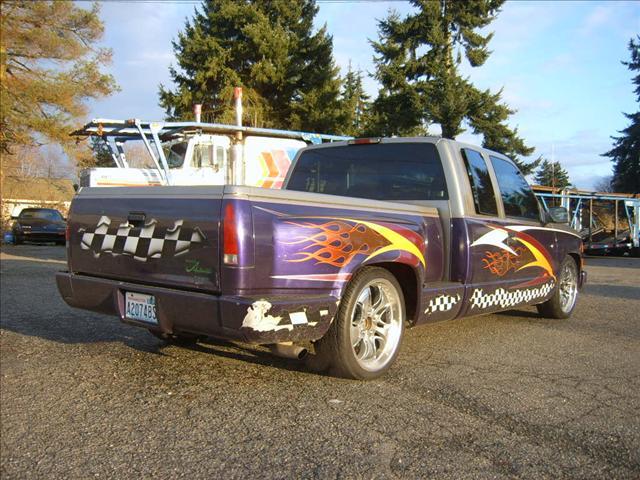 Chevrolet C1500 1998 photo 2