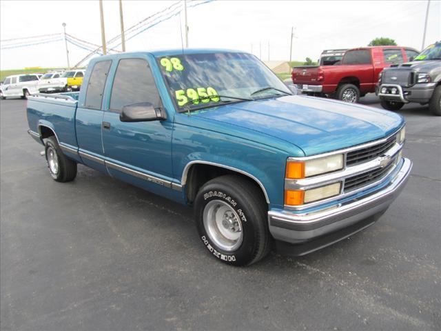 Chevrolet C1500 1998 photo 2