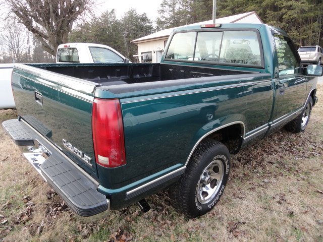 Chevrolet C1500 1998 photo 1