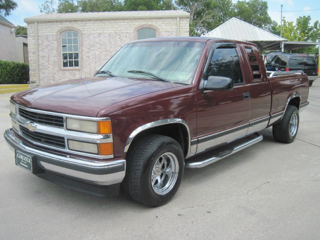 Chevrolet C1500 1998 photo 2