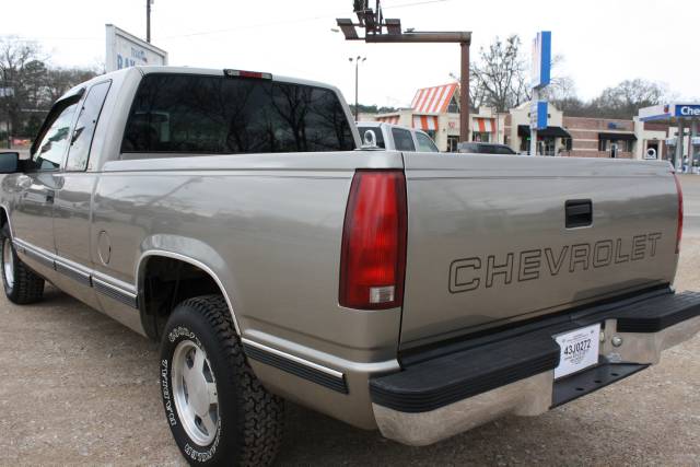 Chevrolet C1500 1999 photo 4
