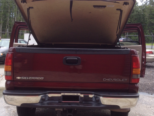 Chevrolet C1500 2002 photo 2