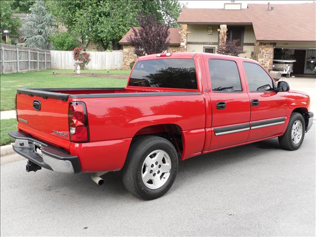 Chevrolet C1500 2004 photo 1