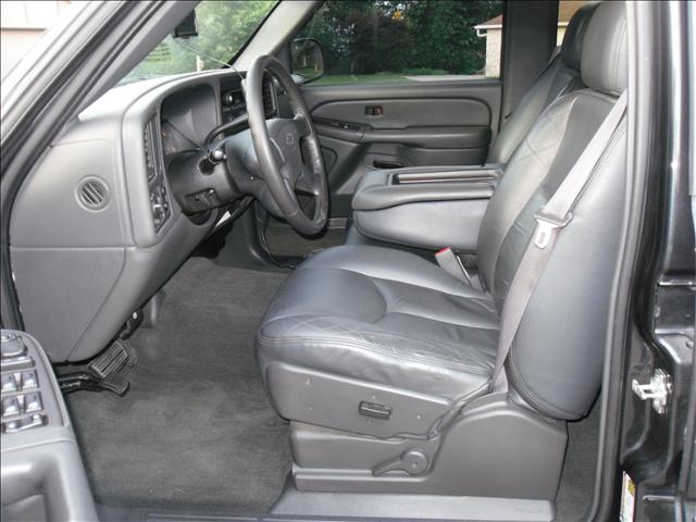 Chevrolet C1500 2004 photo 3