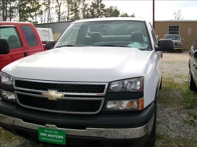 Chevrolet C1500 2006 photo 2