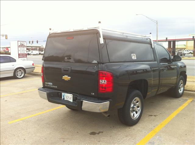 Chevrolet C1500 2009 photo 2