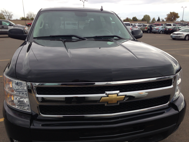 Chevrolet C1500 2011 photo 1