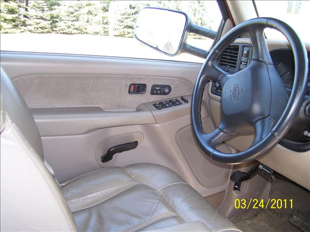 Chevrolet C2500 2002 photo 3