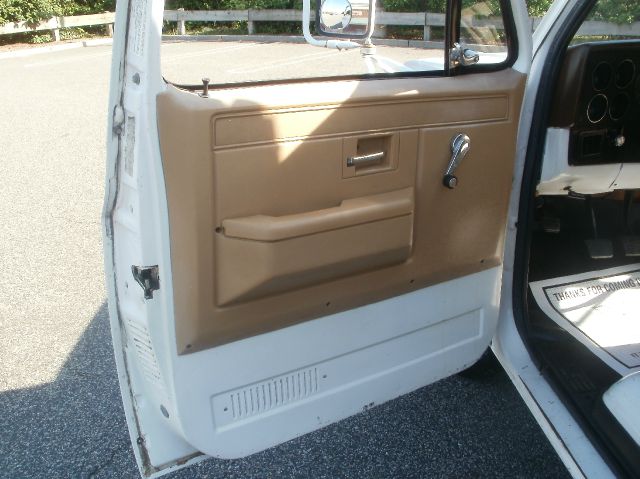 Chevrolet C30 1986 photo 5