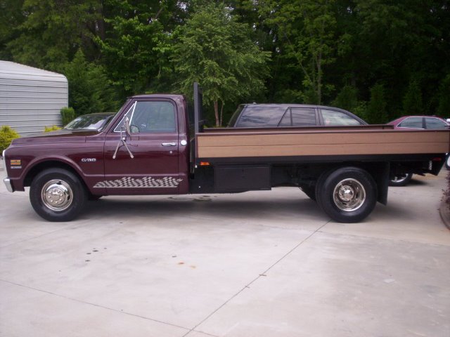 Chevrolet C3500 1969 photo 3