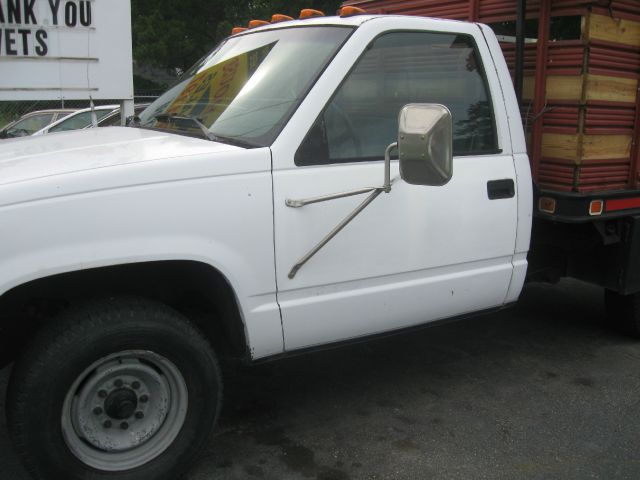 Chevrolet C3500 1988 photo 2