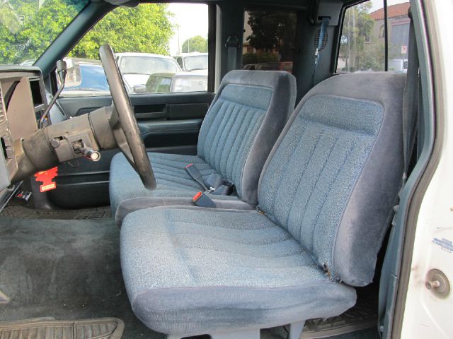 Chevrolet C3500 1989 photo 9