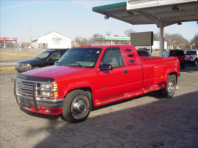 Chevrolet C3500 1996 photo 2