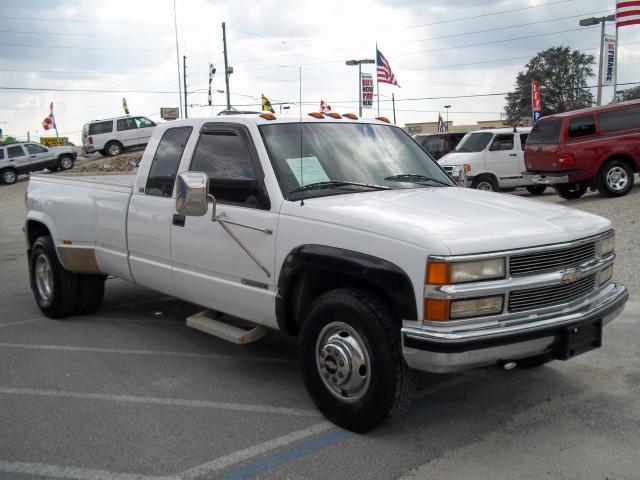 Chevrolet C3500 1996 photo 2