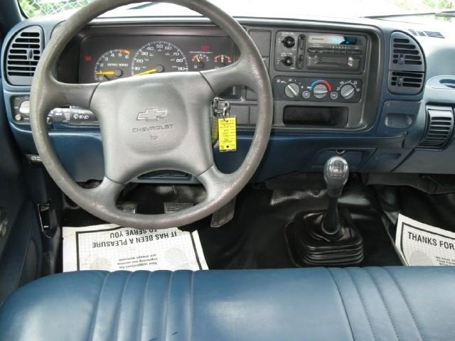 Chevrolet C3500 1996 photo 2