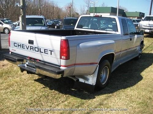 Chevrolet C3500 1997 photo 2