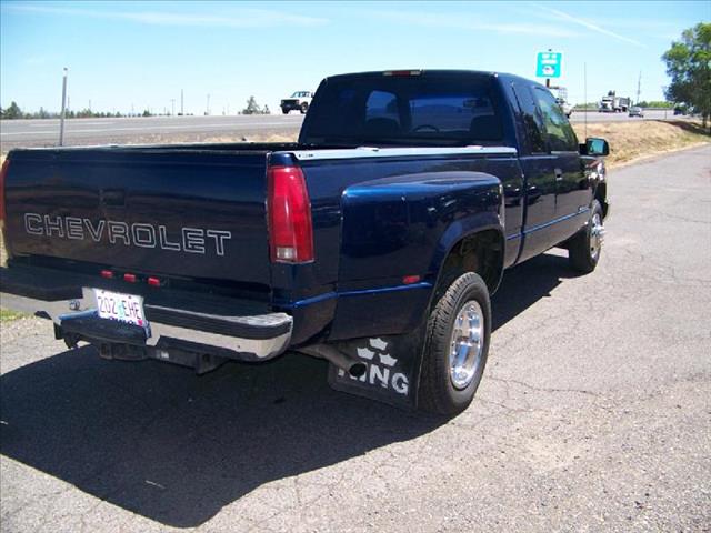 Chevrolet C3500 1999 photo 12