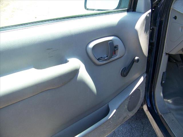 Chevrolet C3500 1999 photo 14