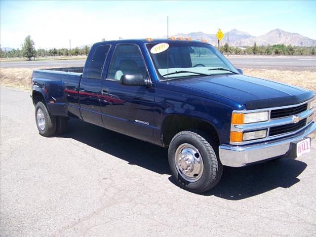 Chevrolet C3500 1999 photo 4