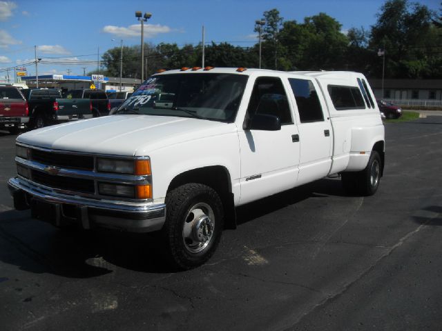 Chevrolet C3500 1999 photo 3
