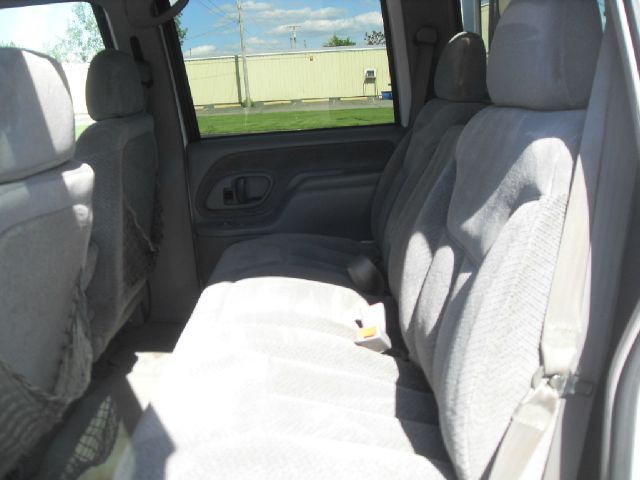 Chevrolet C3500 1999 photo 5