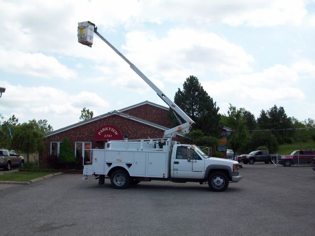 Chevrolet C3500 Quattro Manual 3. Pickup Truck