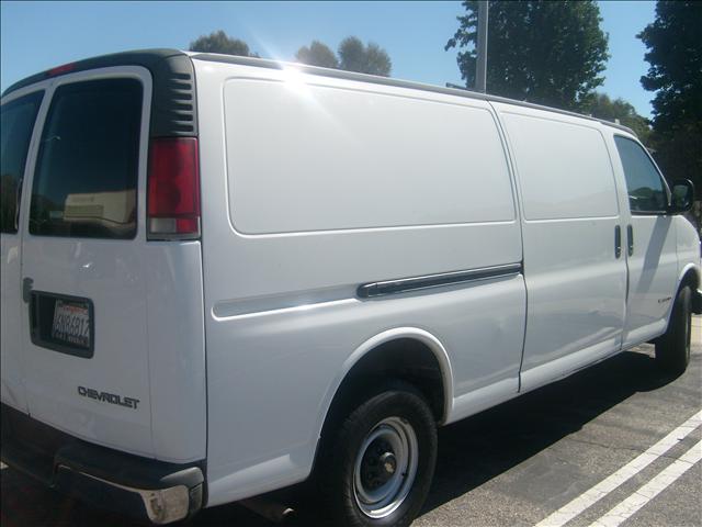 Chevrolet C3500 2001 photo 3