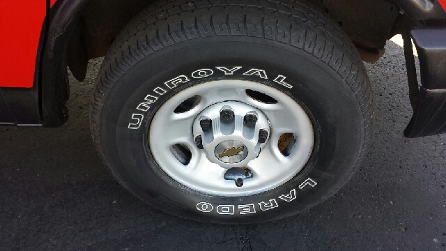 Chevrolet C3500 2004 photo 4