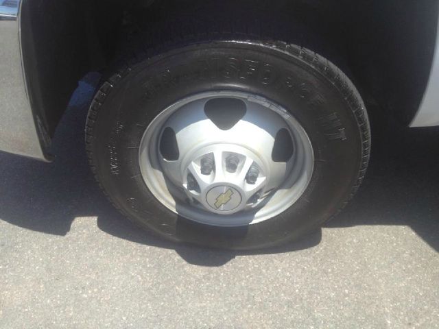 Chevrolet C3500 2008 photo 10