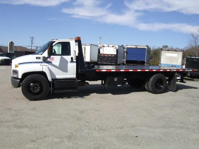 Chevrolet CC6500 2004 photo 4