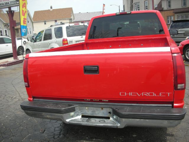Chevrolet C/K 1500 Series 2WD Ext Cab Manual Pickup Truck