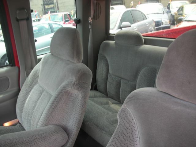 Chevrolet C/K 1500 Series 1996 photo 2