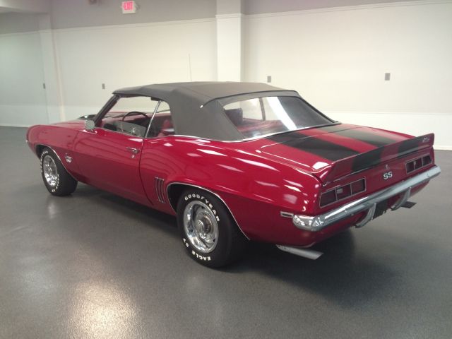 Chevrolet Camaro 4dr Sdn Auto (natl) Hatchback Classic Car - Custom Car