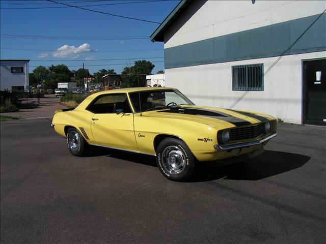 Chevrolet Camaro REG CAB 117.5 Classic/Custom