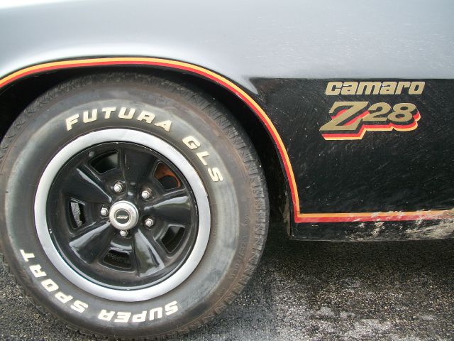 Chevrolet Camaro 1977 photo 1